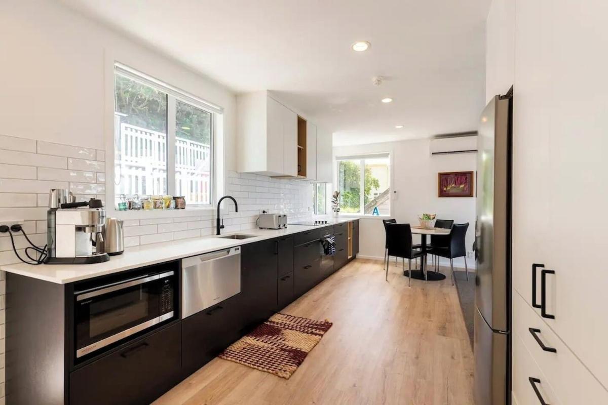 Oceanfront Escape Apartment เวลลิงตัน ภายนอก รูปภาพ